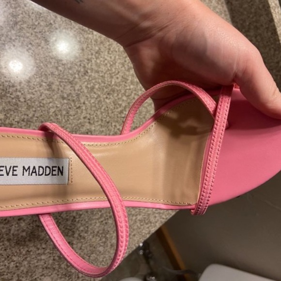 Steve Madden sandals - Picture 2 of 5